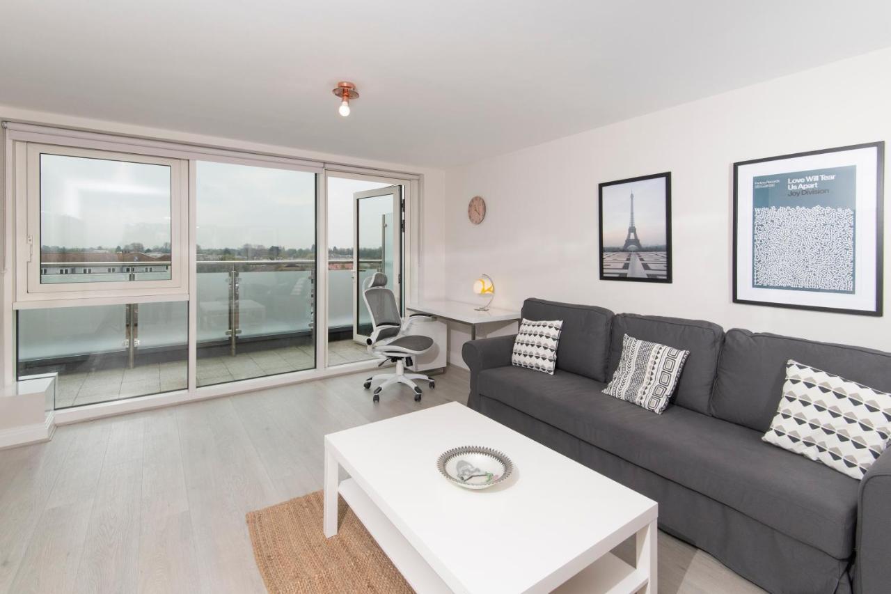 Spacious Apartment With Parking Space, Close To Heathrow, Elizabeth Line And Windsor Мейденхед Экстерьер фото